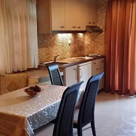 Apartment Tholeto *