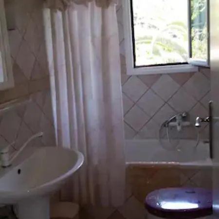 Tholeto Agios Gordios (Corfu)