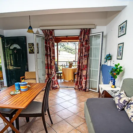 Tholeto * Agios Gordios (Corfu)